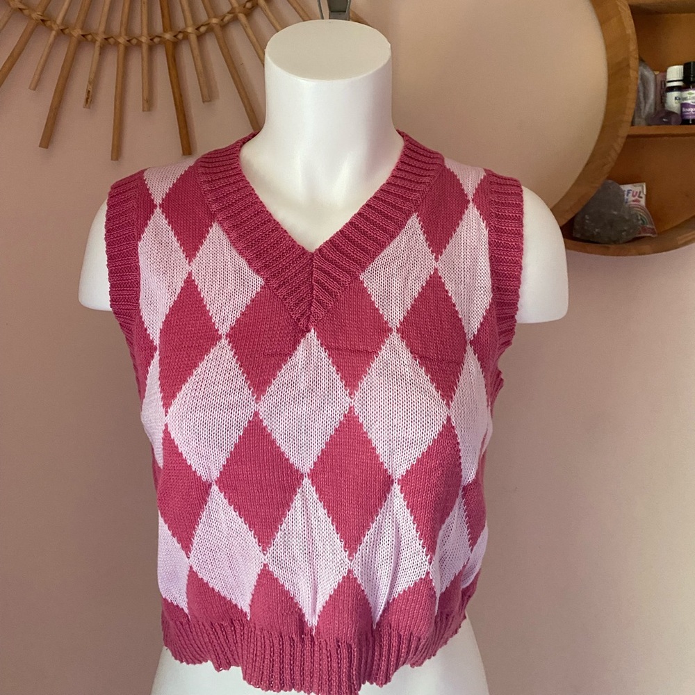 Sweater Vest all pink Shein